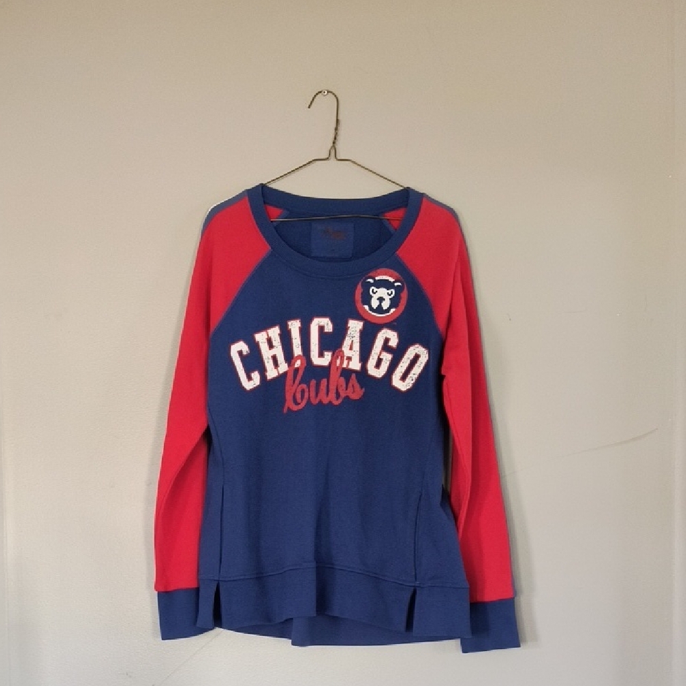 Chicago Cubs Women's Blue and Red Sweatershirt